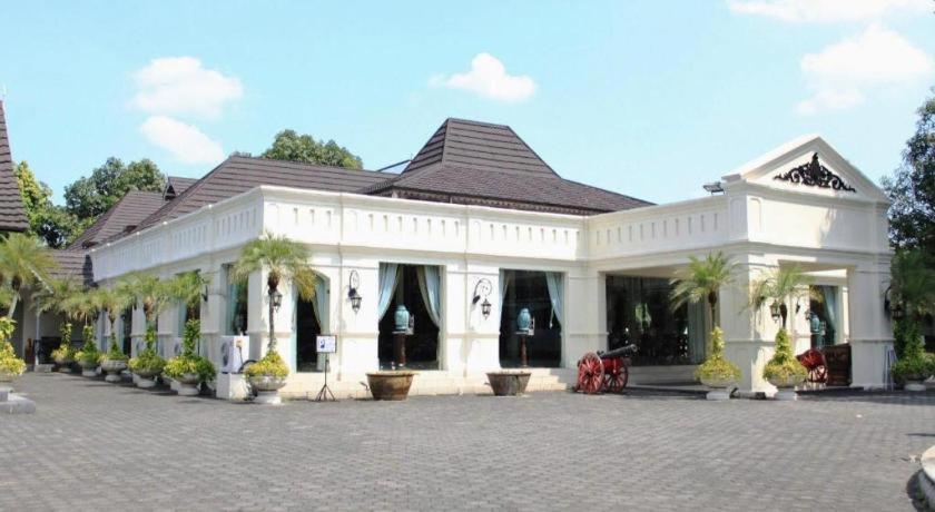 Aziza Syariah Hotel Solo By Horison מראה חיצוני תמונה